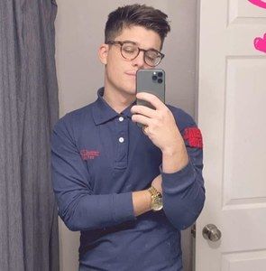 Meet your Posher, Jason